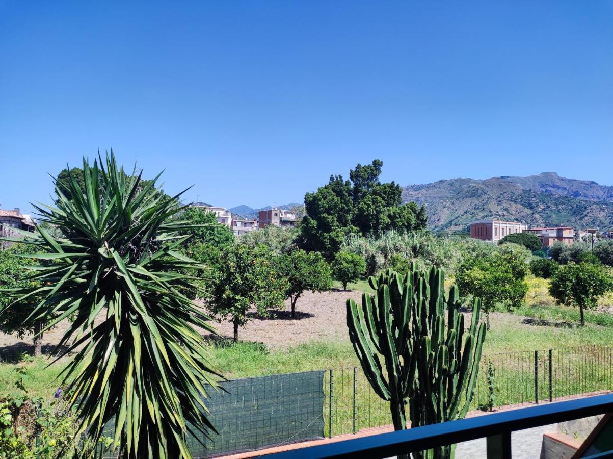 スキゾCasa Dei Fiori Con La Vista A Taorminaアパートメント エクステリア 写真